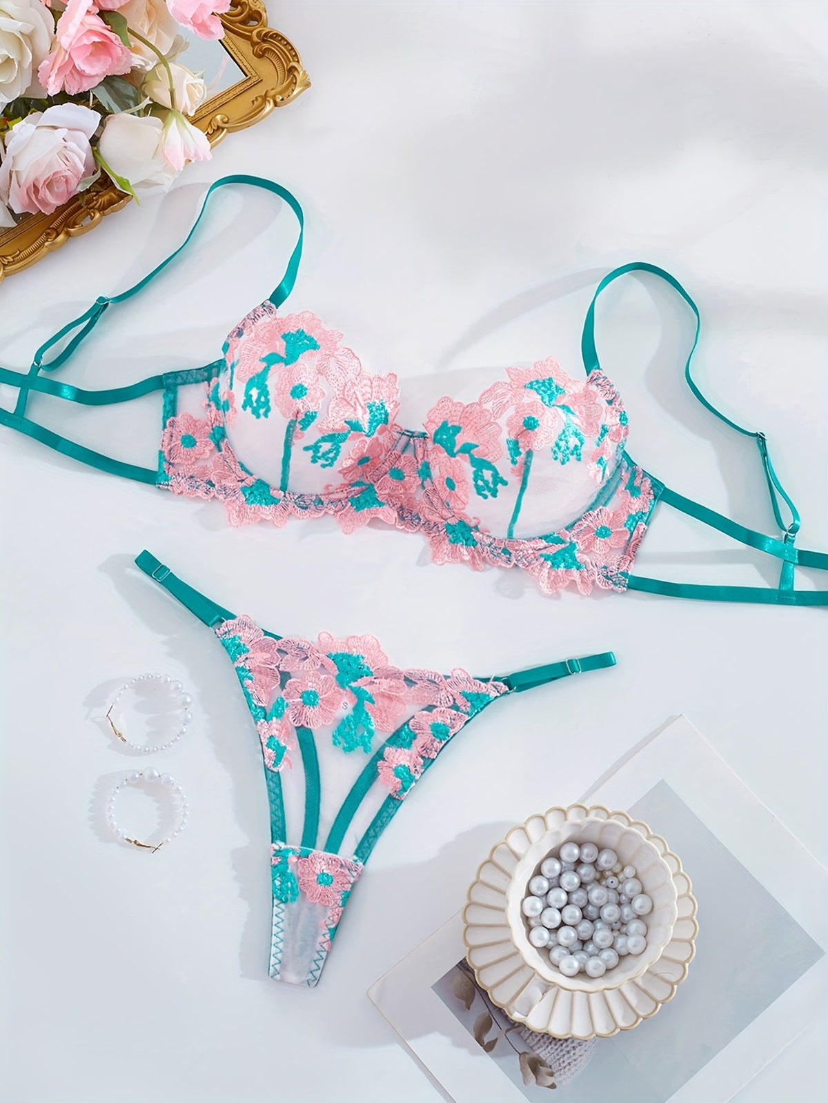 Nera Wine Sheer Set product image