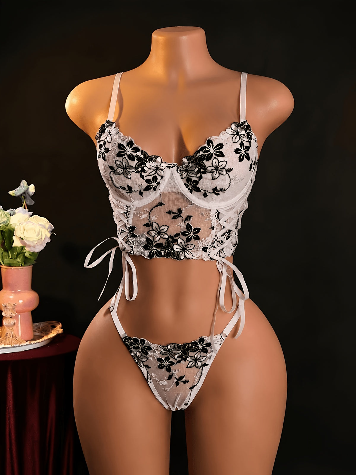 Luna Lace Bodysuit - White
